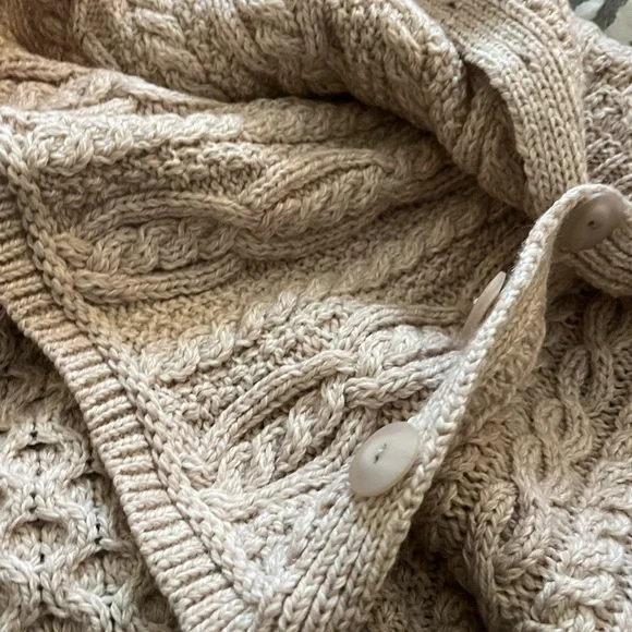 Hand-Knitted Irish 💯 Merino Wool Cowl/Turtle Neck Chunky Cable-Knit Sweater M - Picture 5 of 11